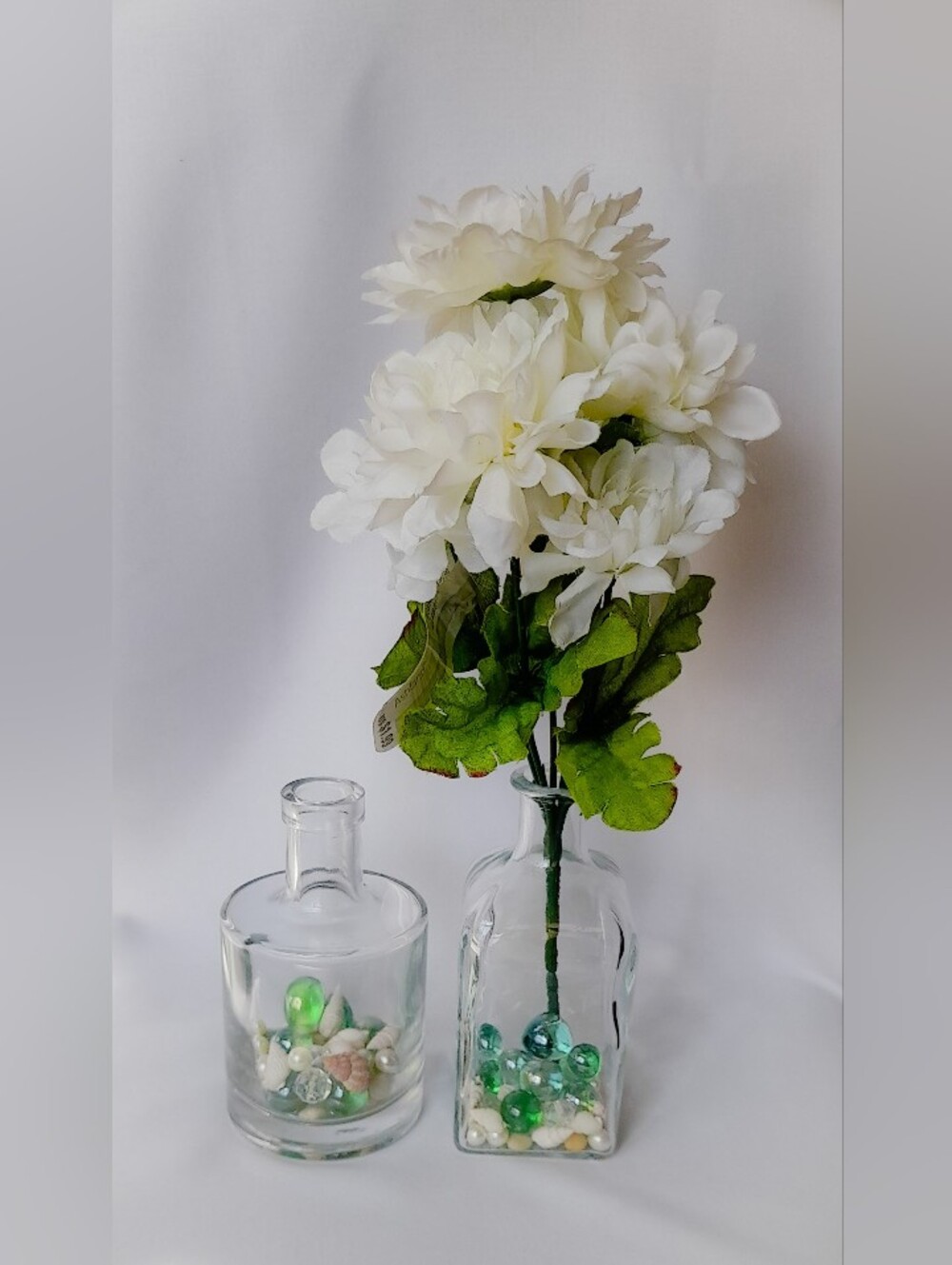💎✨ Glass Bottle Vase Set White Flower Shells Pearls & Gems Beach Decor 🐚🤍